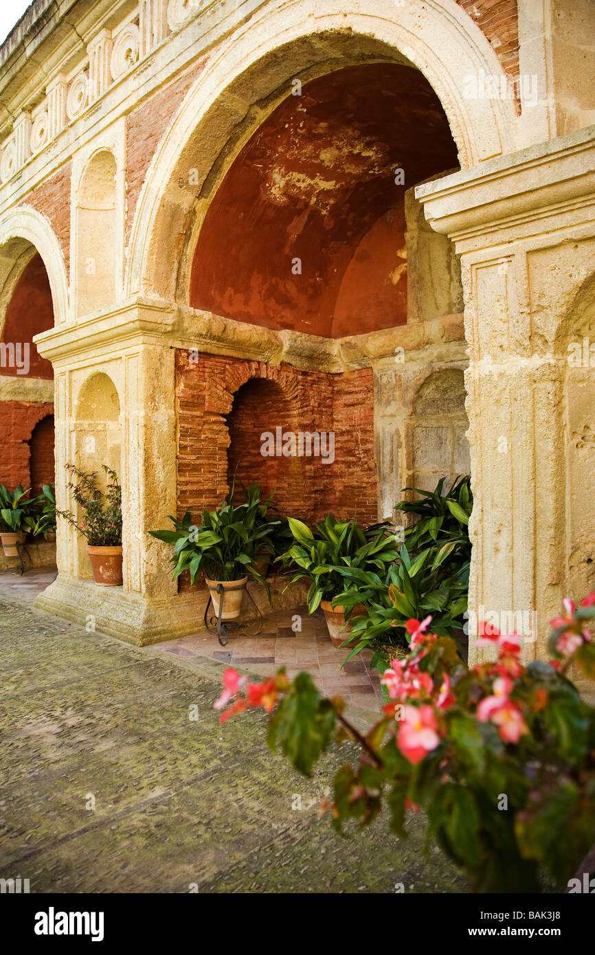 Giardini del Palazzo Ducale nel villaggio bianco di Bornos Sierra di Cadice Andalusia Spagna Foto Stock