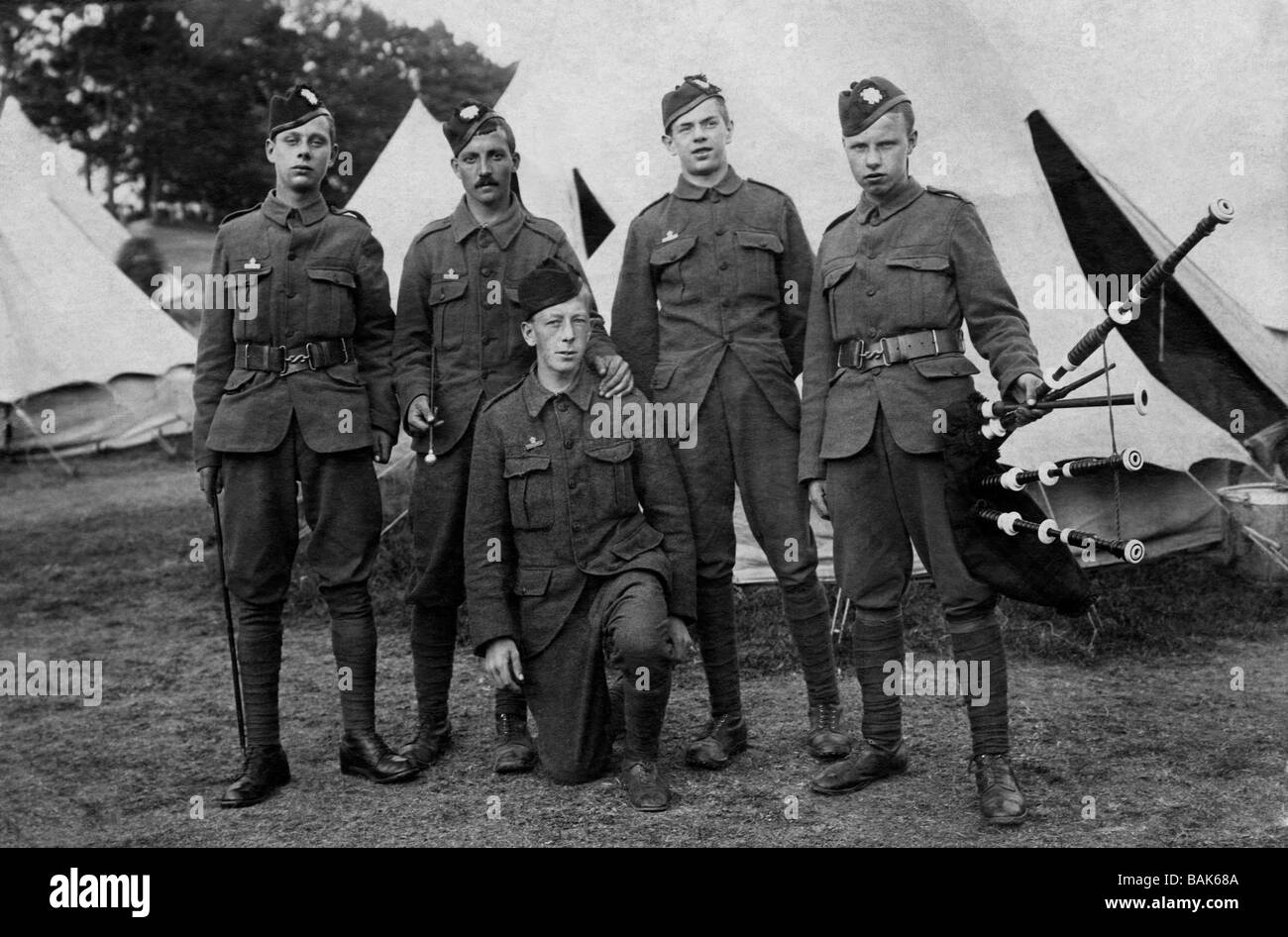 I soldati britannici della Prima Guerra Mondiale nel nord della Francia nel 1917 Foto Stock