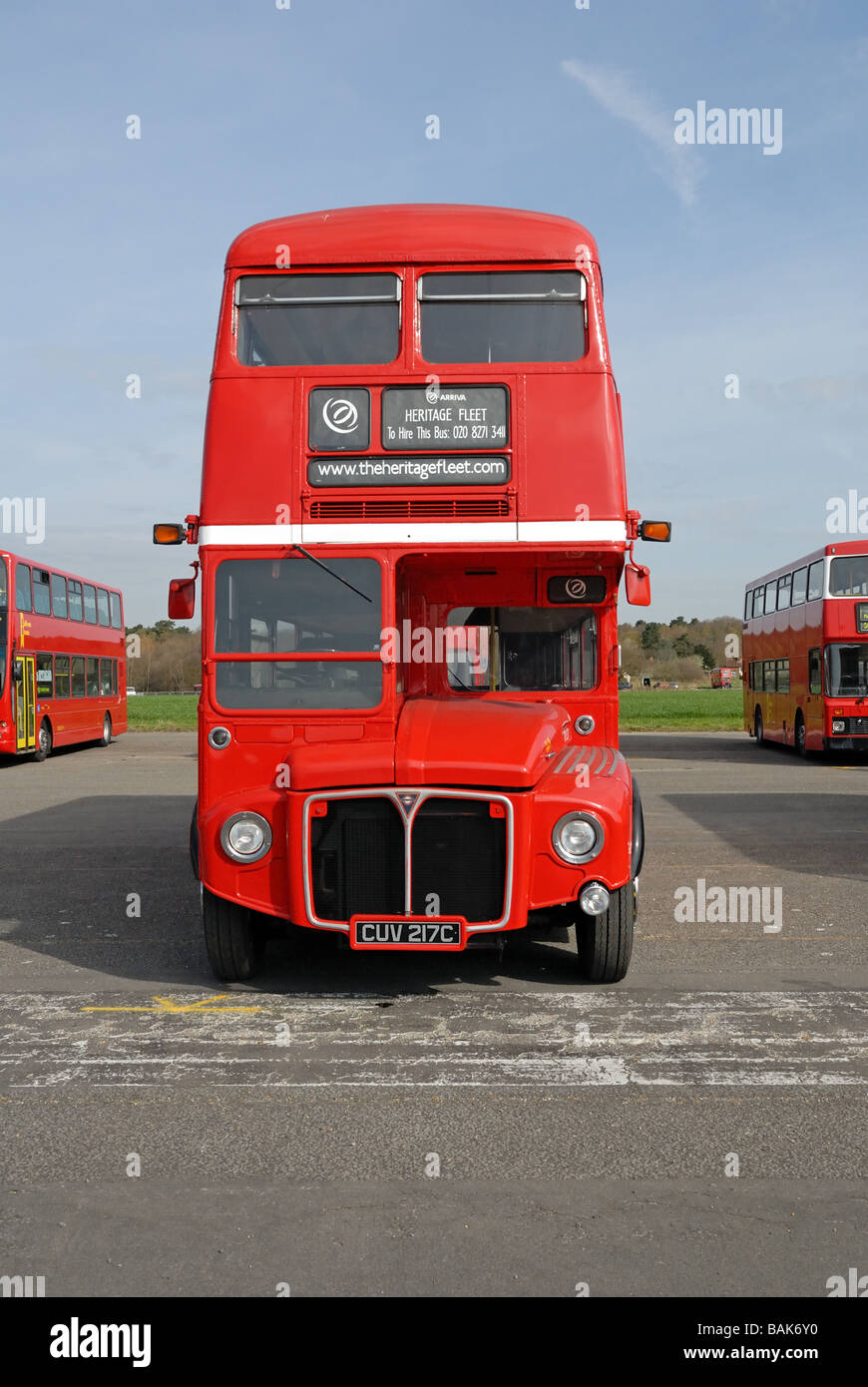 Vista frontale di CUV 217C 1965 l'ultimo standard di produzione Routemaster RM 2217 a Cobham Museo Bus annuale di primavera Pullman Bus Foto Stock