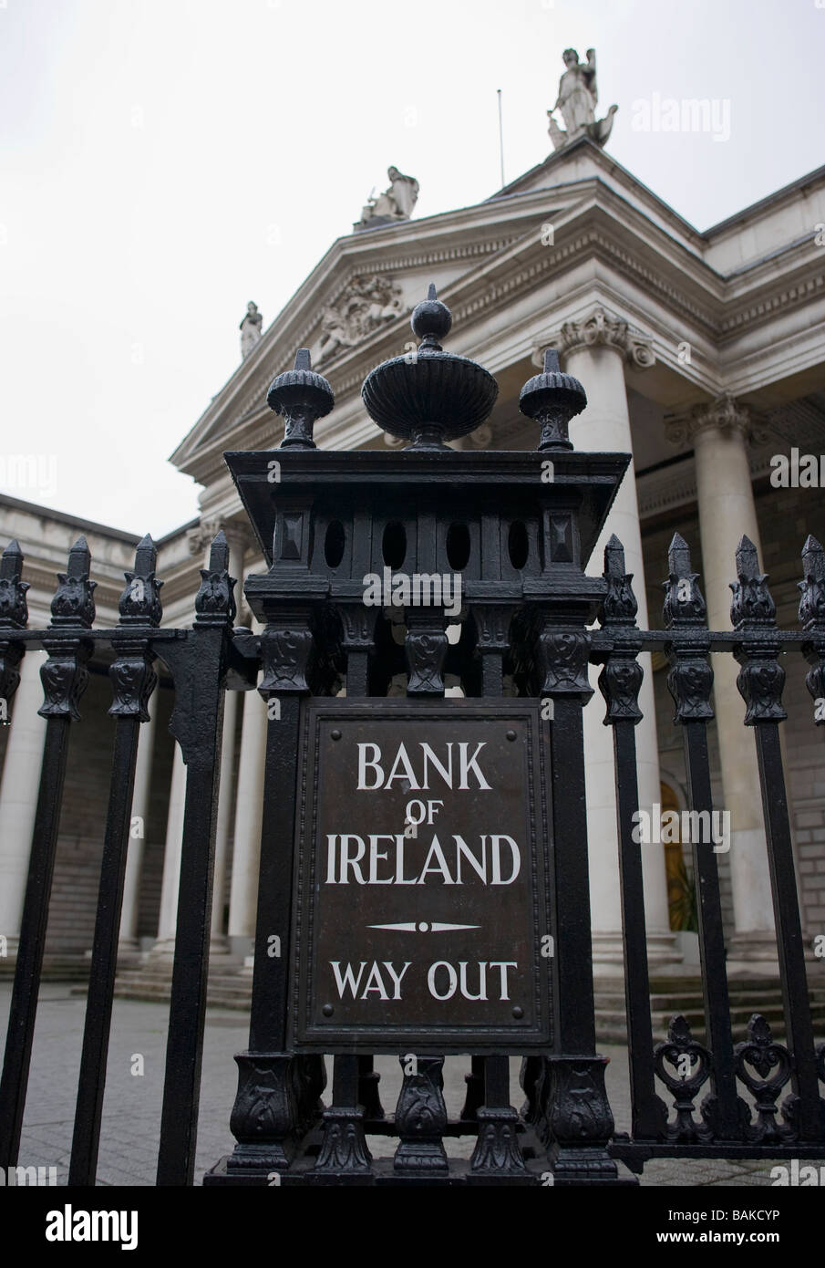 Banca d'Irlanda fuori segno College ramo verde Dublin 2 la banca ha ricevuto un 2 miliardi di euro del governo irlandese bailout seguenti Foto Stock