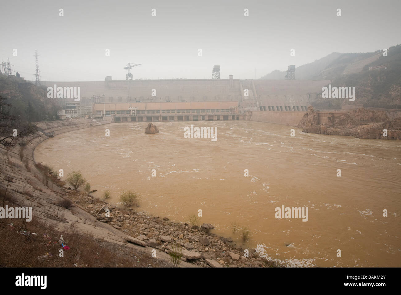 Un HEP diga sul fiume Giallo in Cina Foto Stock
