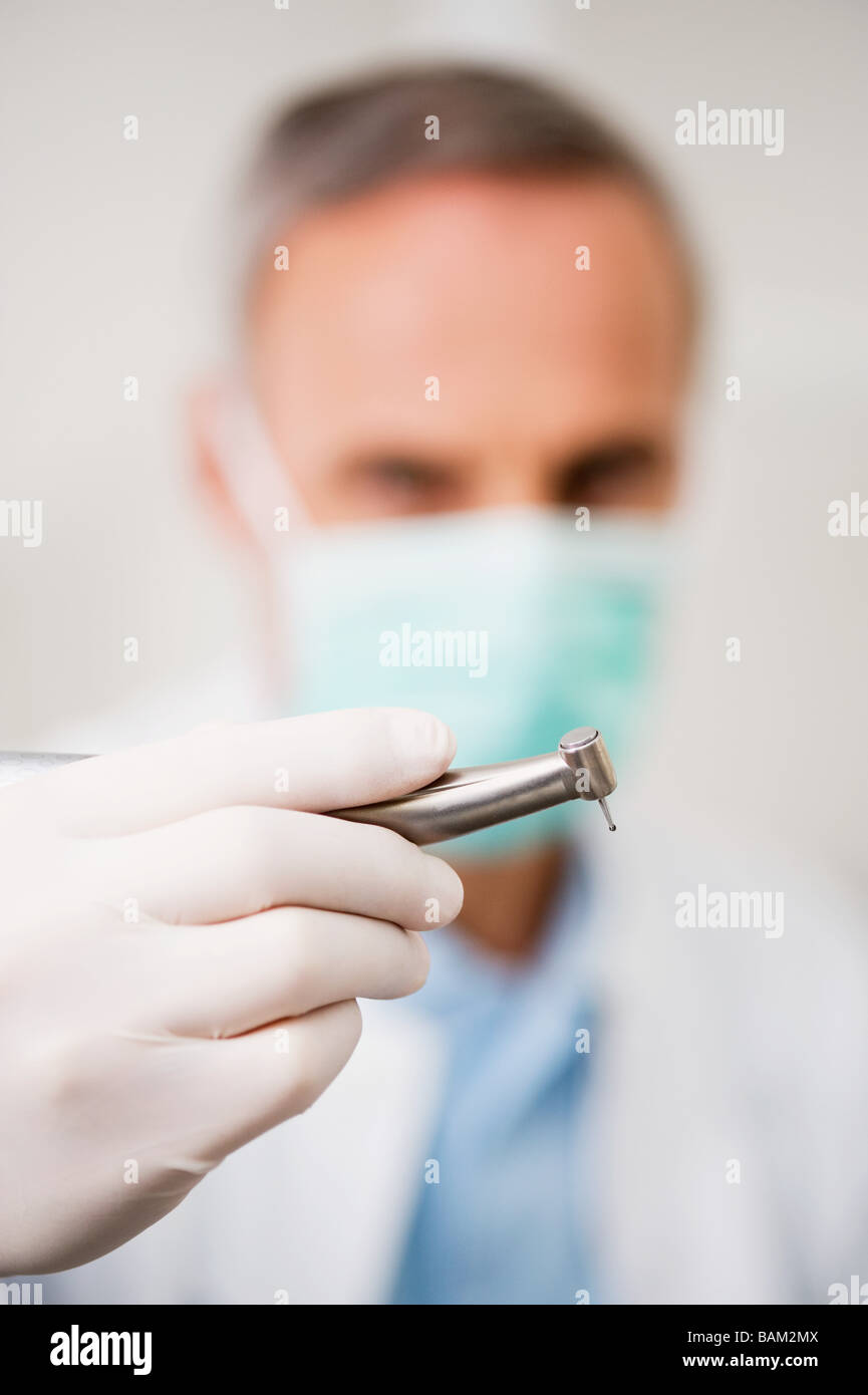 Dentista con seminatrice Foto Stock