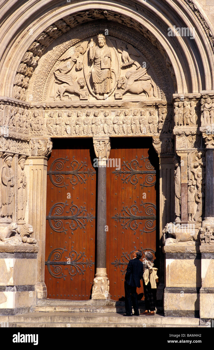 Francia, Bouches du Rhone, Arles, Chiesa di San Trophime elencati come patrimonio mondiale dall UNESCO, il timpano Foto Stock