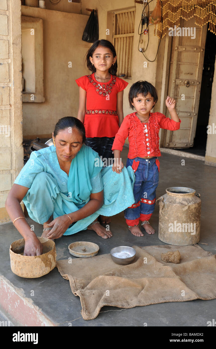 La campana responsabili del Giura vicino Nirona nel Kutch Foto Stock