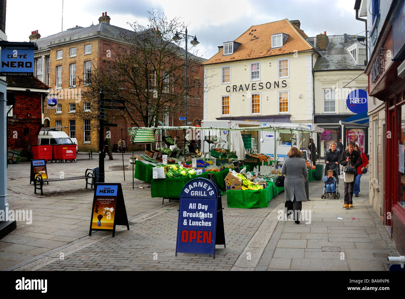 Piazza del mercato Hertford Hertfordshire, Regno Unito Foto Stock