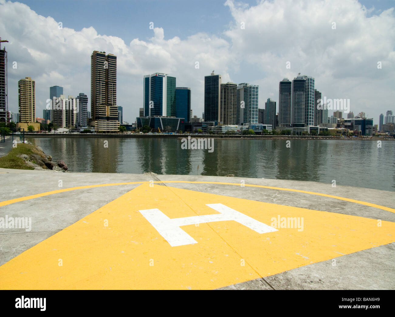 Panama.Panama city.Eliporto e Balboa Avenue. Foto Stock