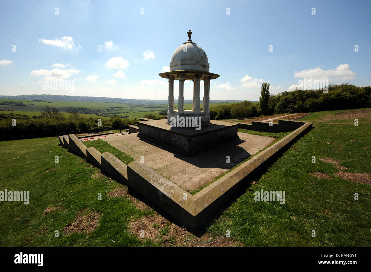 Il memorial Chattri sulla South Downs vicino a Brighton in memoria di tutti i soldati indiani che hanno dato la vita nella Grande Guerra Foto Stock