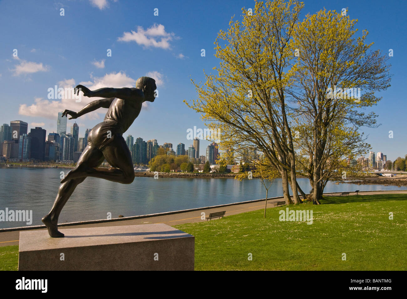 Statua di Olympic runner Harry Jerome Stanley Park a Vancouver Foto Stock