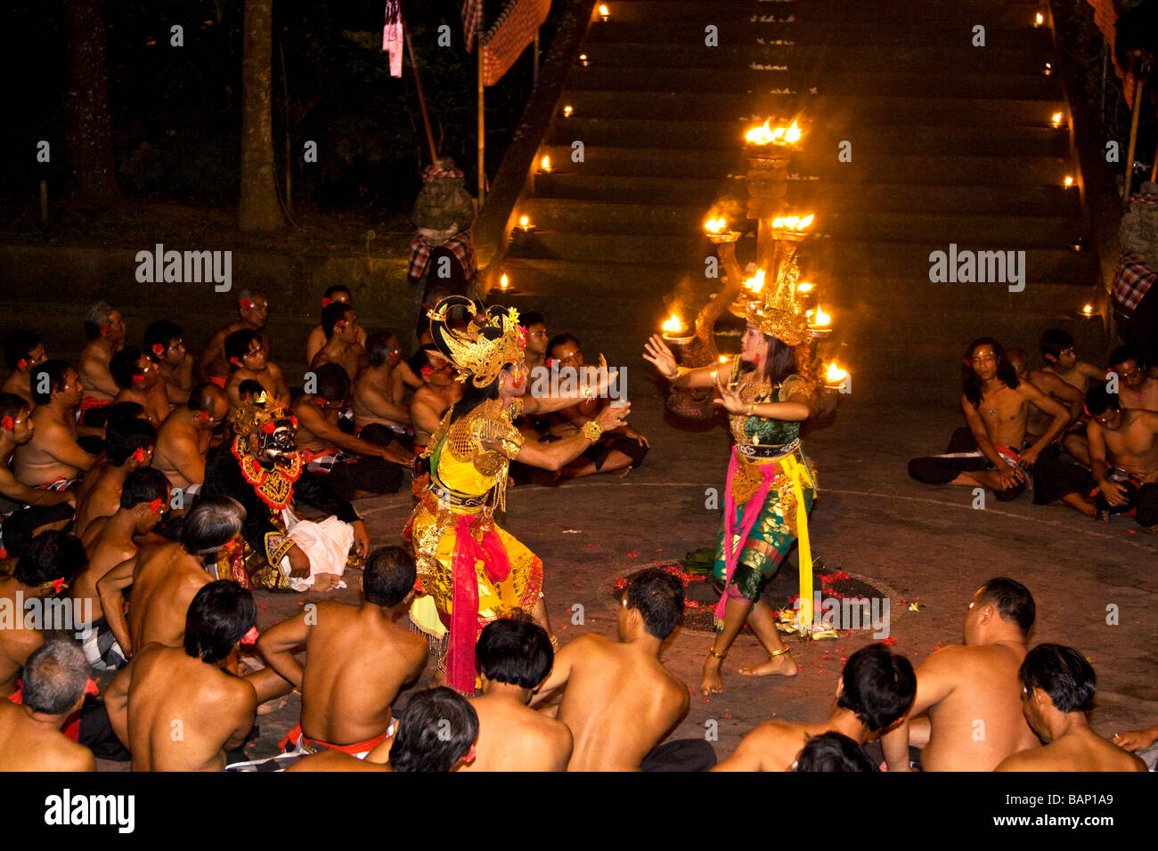 Kecak dance in Ubud Bali Indonesia Foto Stock