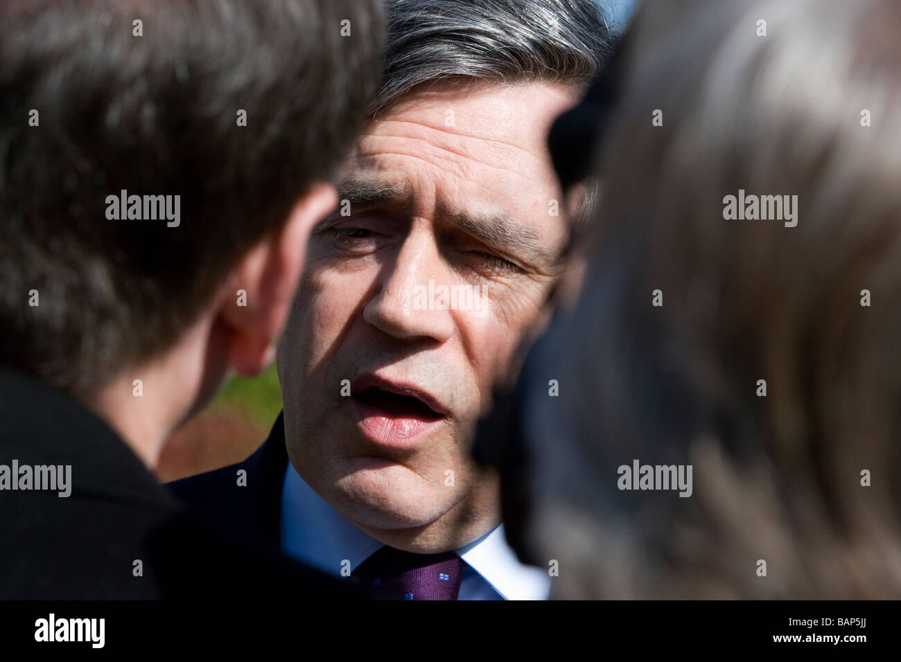 Gordon Brown MP il Primo Ministro ed ex Cancelliere dello Scacchiere nel lavoro del governo britannico Foto Stock