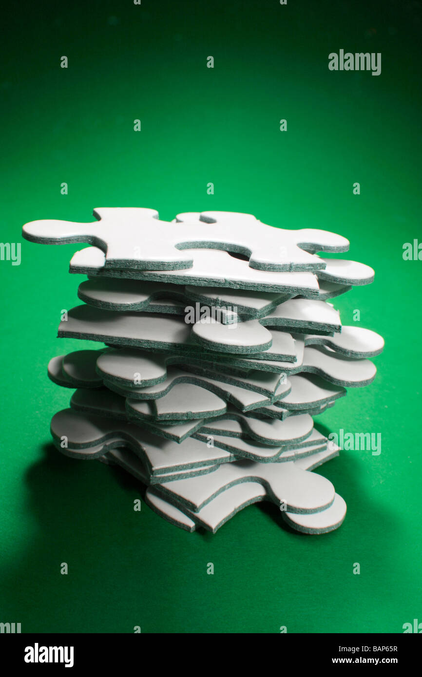 Pila di Puzzle di pezzi Foto Stock