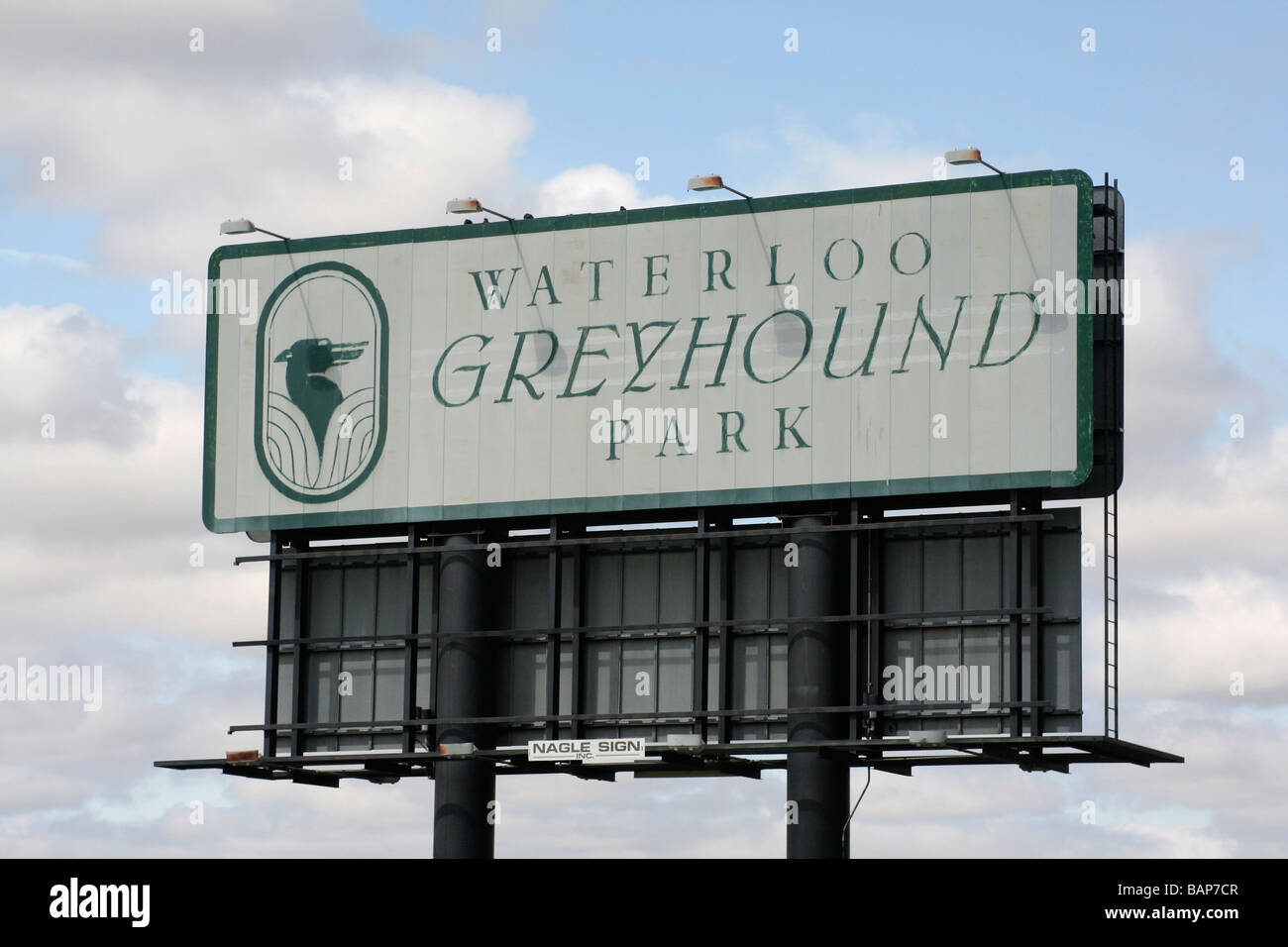 Segno per il defunto Waterloo Greyhound Park Waterloo Iowa Foto Stock