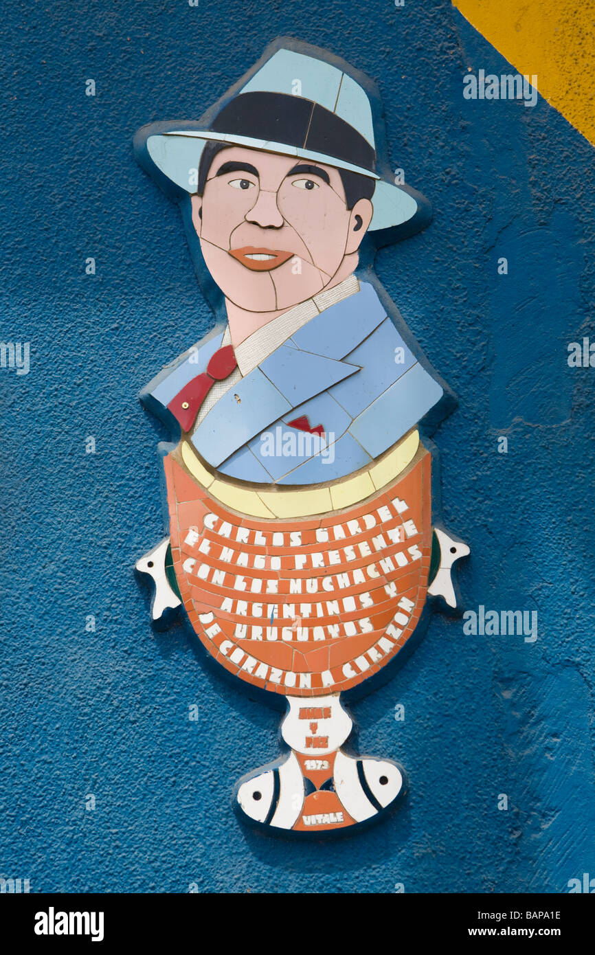 Carlos Gardel mosaico arte ritratto in una parete di La Boca distretto, Buenos Aires Foto Stock