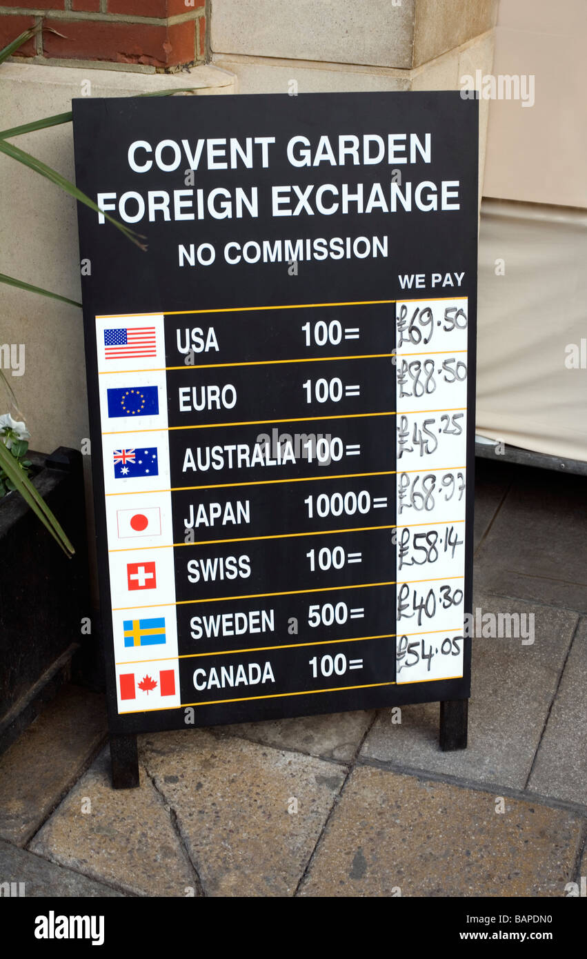 Tassi di Cambio valuta - Covent Garden di Londra, Inghilterra, Regno Unito, Gran Bretagna, Europa Foto Stock