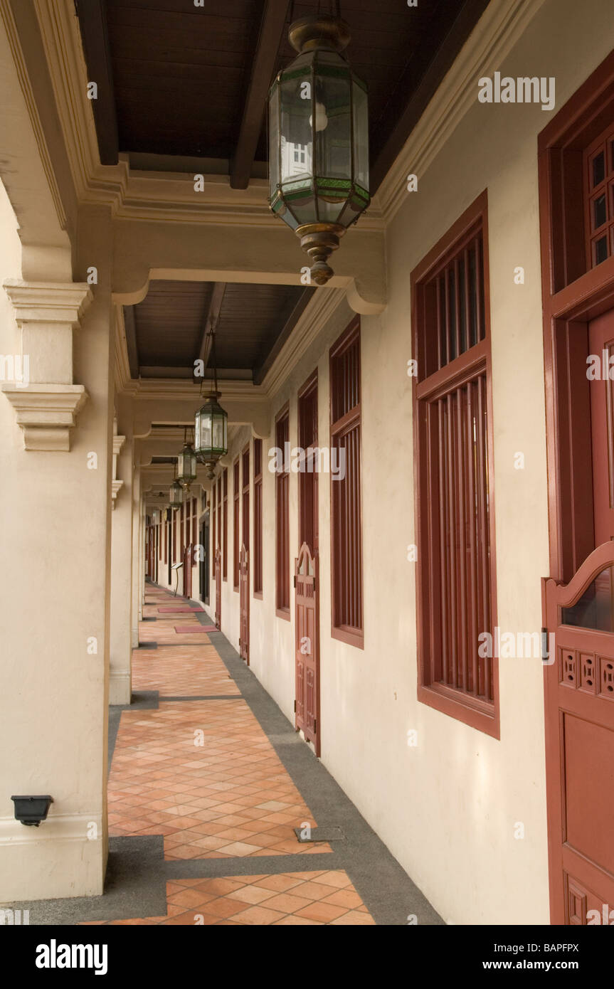 Cinque piedi modo - coperto da Singapore pedonale, Singapore Foto Stock