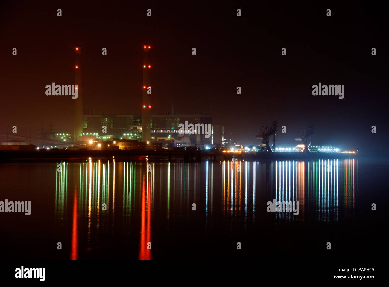 Tilbury Power Station Gravesend Kent England di notte Foto Stock