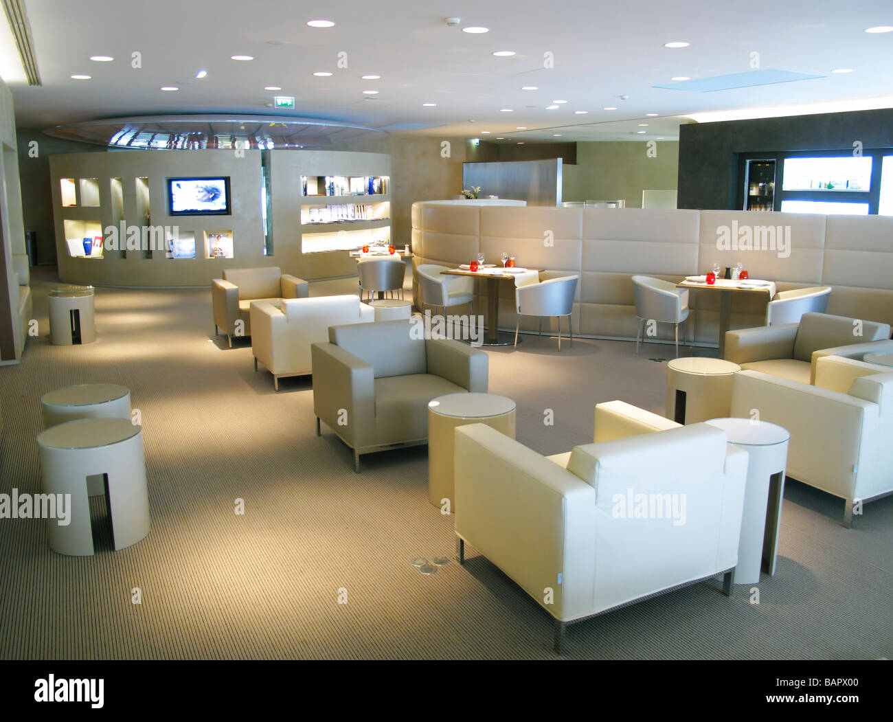 L'incredibile Lounge di prima Classe di Air France (la Premiere) all'Aeroporto Charles de Gaulle, Parigi FR Foto Stock