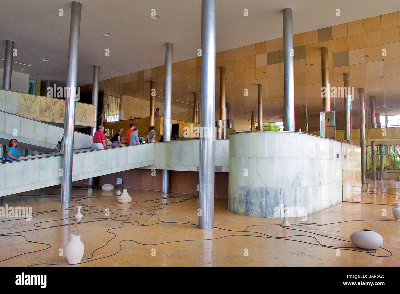 L'Oscar Niemeyer progettato Casino per il progetto di Pampulha 1943 Pampulha quartiere di Belo Horizonte Brasile Foto Stock