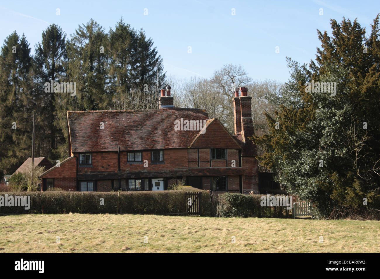 Un cottage di campagna nel villaggio di Ockley vicino a Dorking, Surrey Foto Stock