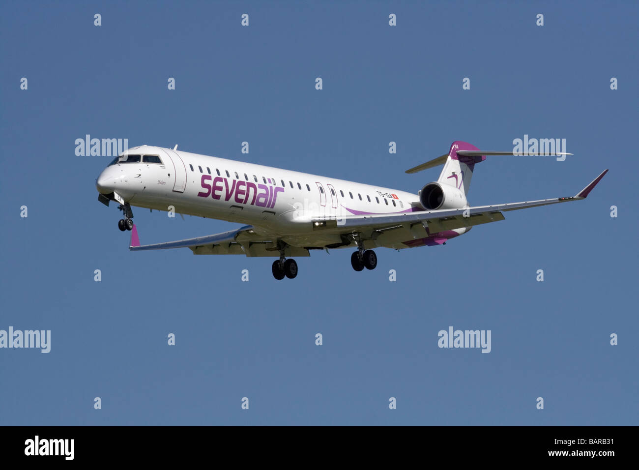 Sevenair Bombardier CRJ900 piccolo breve raggio del jet regionale aereo di linea Foto Stock
