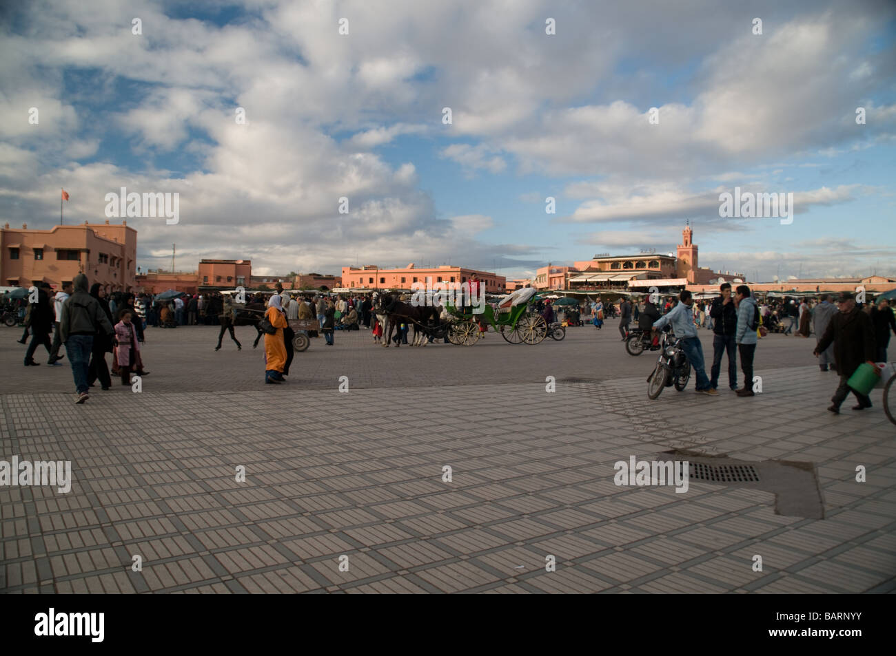Piazza Djemma El Fna a Marrakech, Marocco Foto Stock