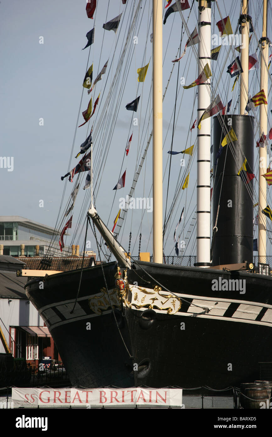 Città di Bristol, Inghilterra. Il Isambard Kingdom Brunel ferro progettato scafo della nave SS Gran Bretagna. Foto Stock