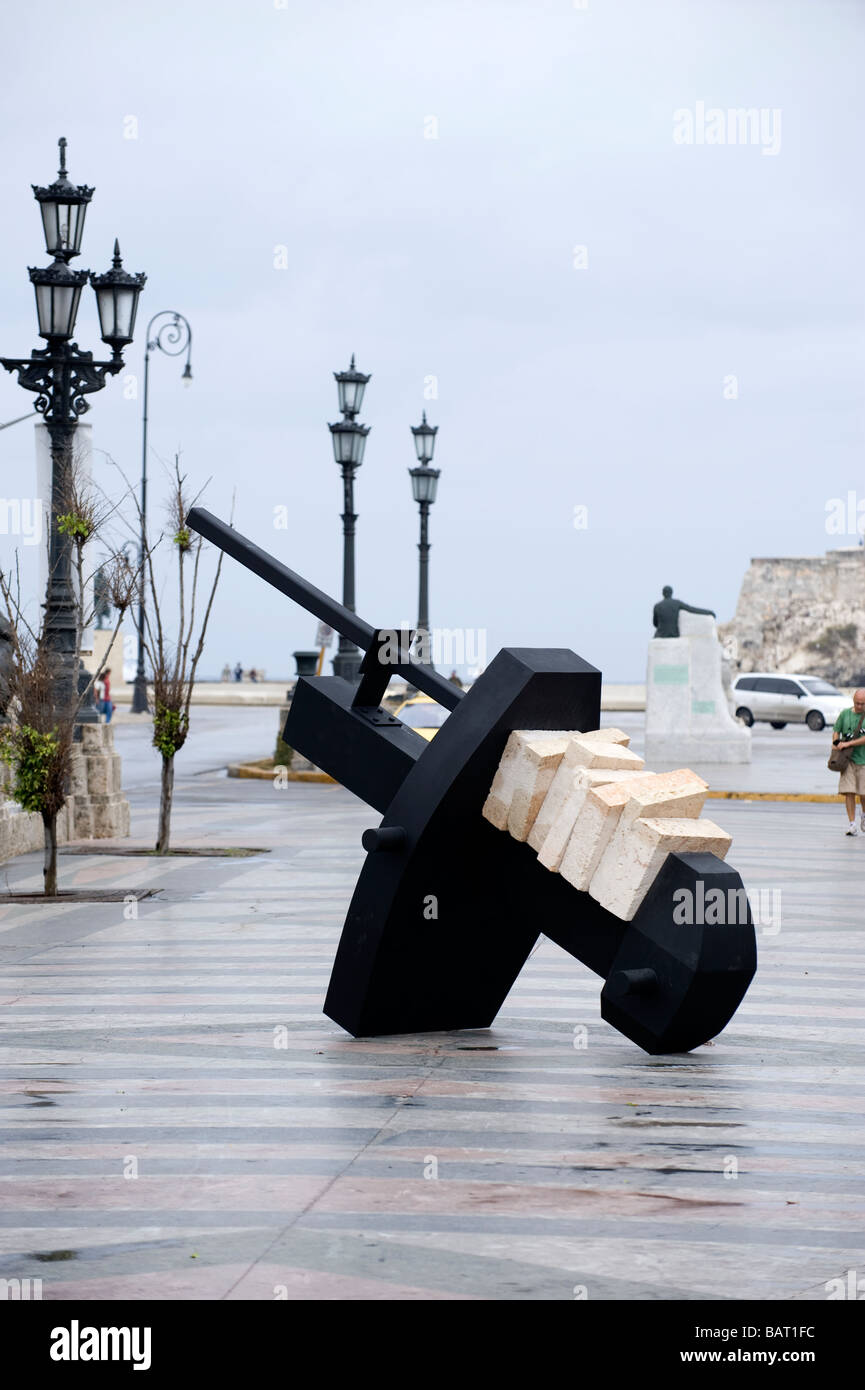 Arte e architettura la mietitrebbia sul Prado, Havana Cuba Foto Stock