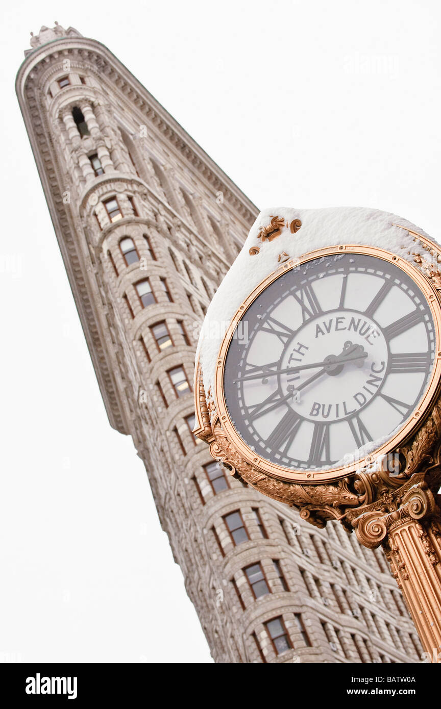 Stati Uniti d'America, New York New York City, Manhattan, Flatiron Building e orologio Foto Stock