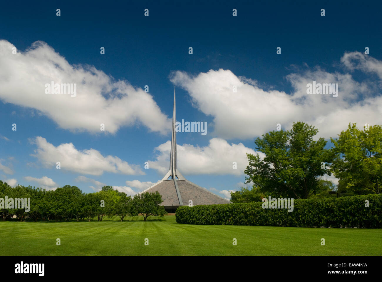 Nord Chiesa Cristiana (discepoli di Cristo). Columbus, Indiana. Architetto Eero Saarinen dedicato nel 1964. Foto Stock