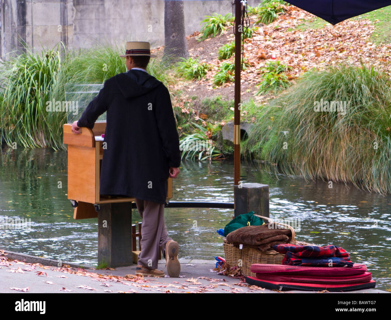 Agente di prenotazioni per il fiume punting tours Christchurch Nuova Zelanda Foto Stock