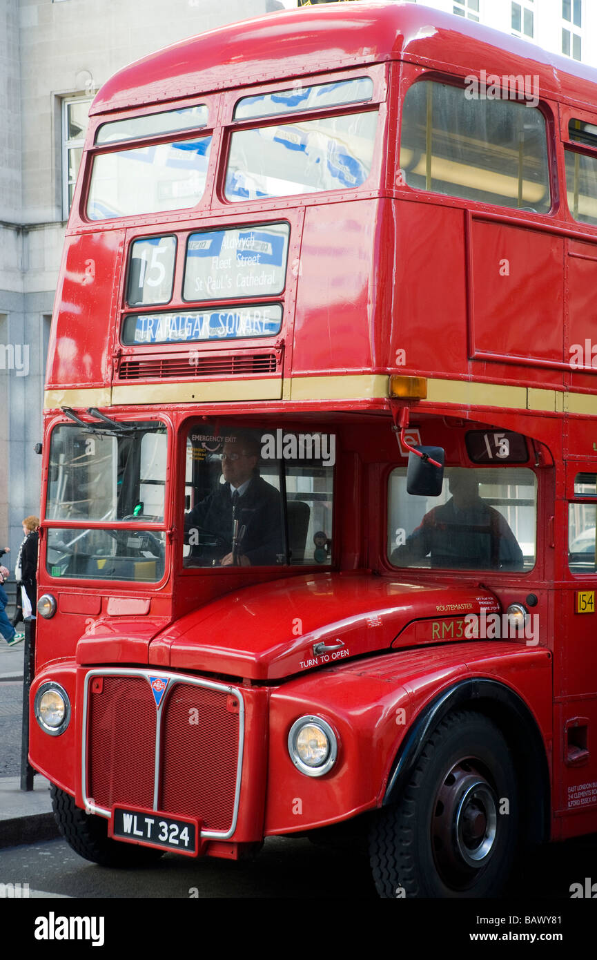 Bus rosso di Londra Foto Stock