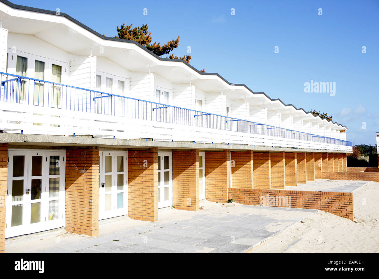 Tourist Hot Spot Sandbanks a Bournemouth, Regno Unito, abbandonato dopo il governo Salute e sociale di blocco linee guida durante il Coronavirus Pandemic Foto Stock