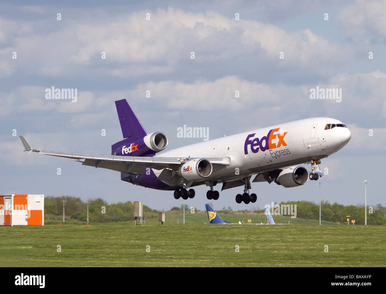 N574FE Federal Express McDonnell Douglas MD11F in atterraggio a Londra Stansted Foto Stock