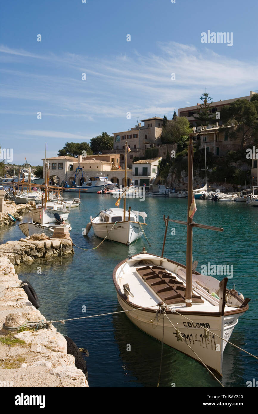 Barche da pesca a Cala Figuera Cove, Cala Figuera, Maiorca, isole Baleari, Spagna Foto Stock