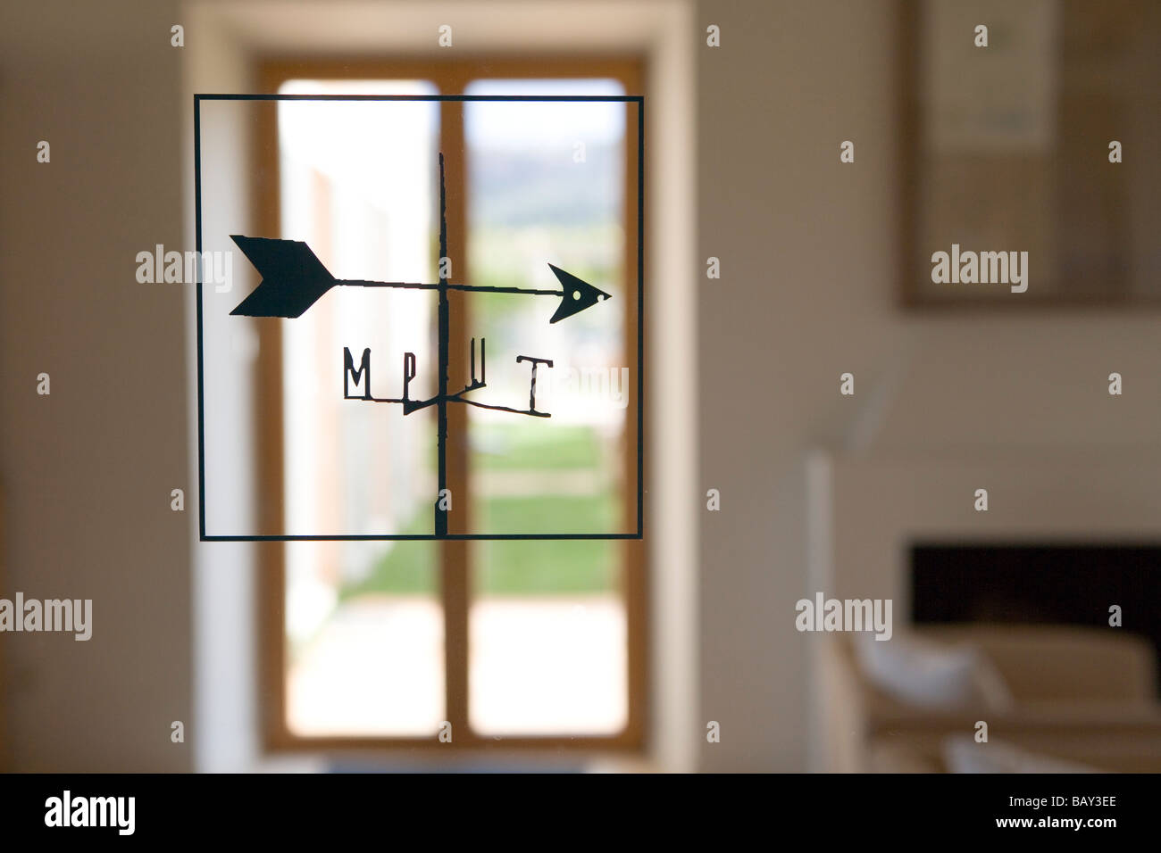 Logo su hotel Can Simoneta finestra, Platja de Canyamel, Maiorca, isole Baleari, Spagna Foto Stock