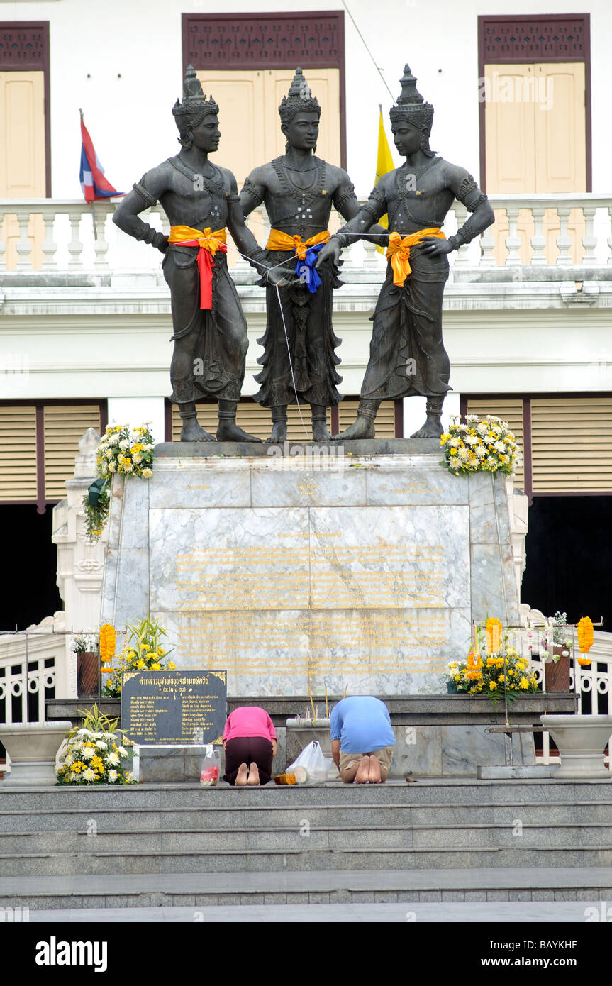 Tre Re monumento chiangmai thailandia Foto Stock