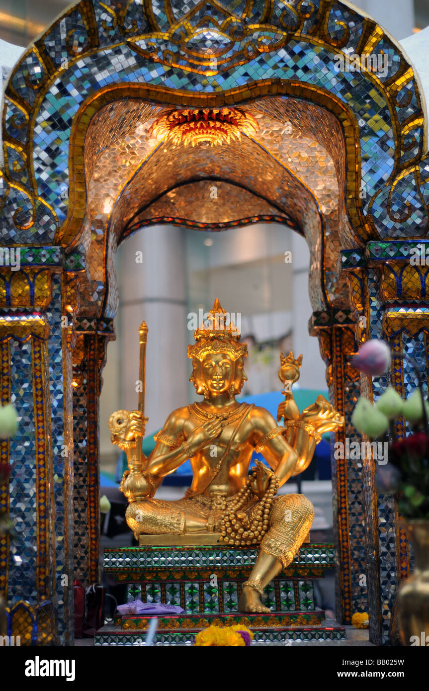 Santuario di Erawan Bangkok in Thailandia Foto Stock