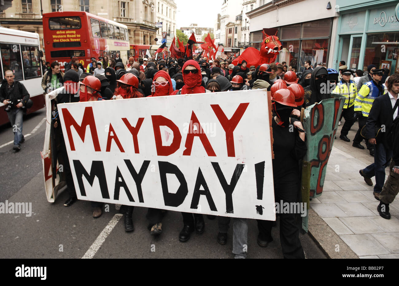 La MAYDAY protestare in Brighton su lunedì festivo 2009 Foto Stock