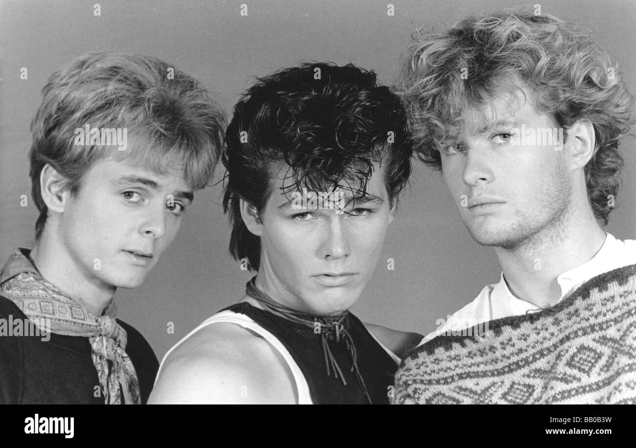 Un ettaro : gruppo pop norvegese con da sinistra Paul Waaktaar, Morten Harket e Mags Furuholmen Foto Stock