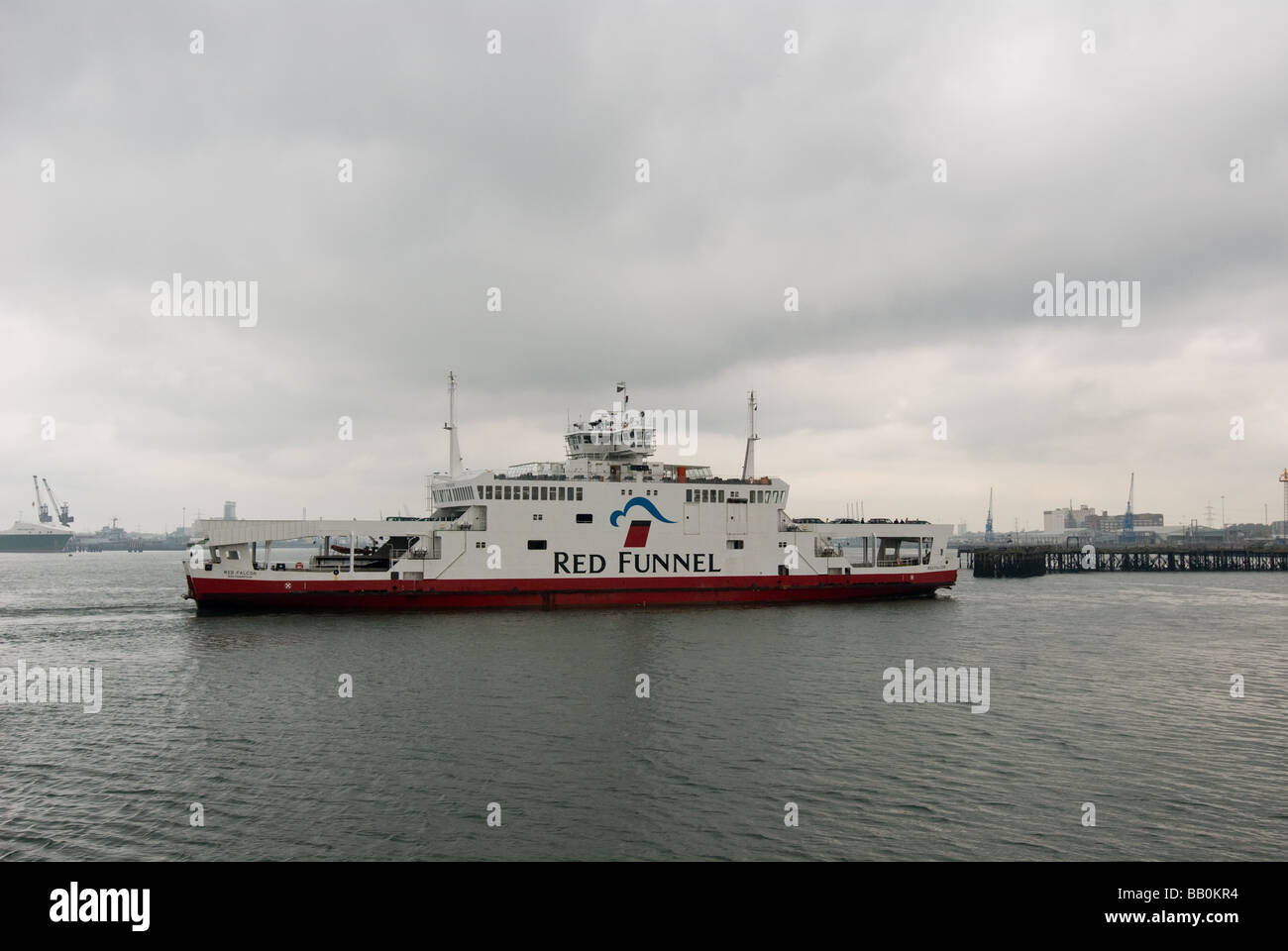 I.O.W, traghetto, Imbuto Rosso Foto Stock