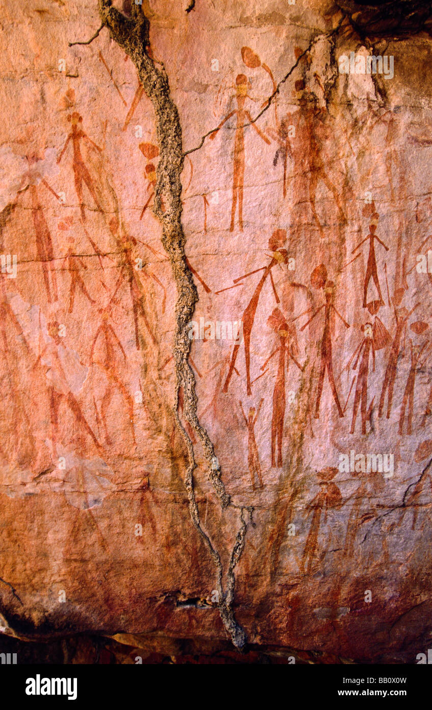 Arte rupestre degli Aborigeni, regione di Kimberley, outback Australia Foto Stock