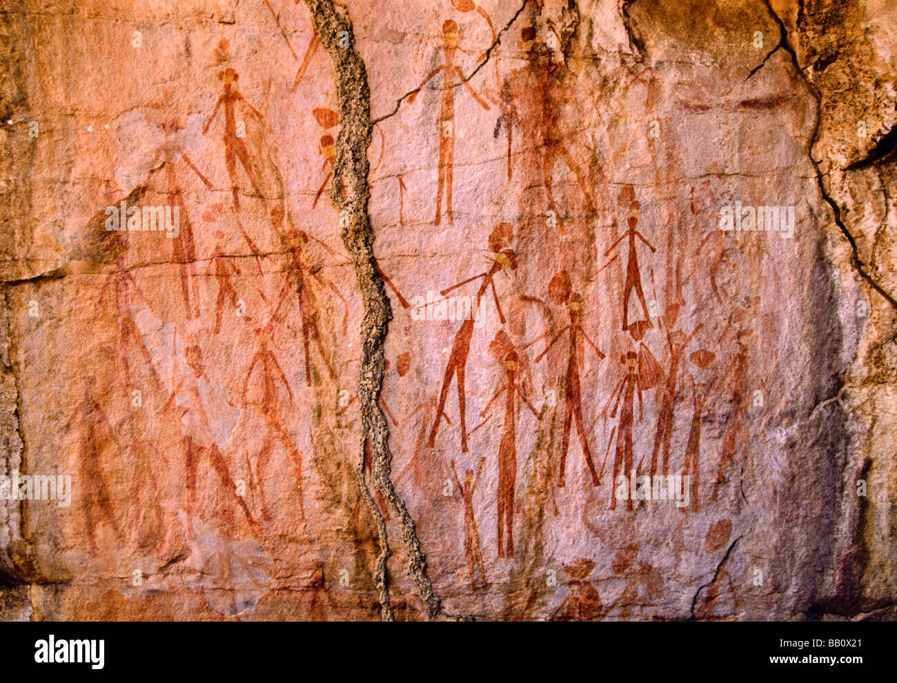 Arte rupestre degli Aborigeni, regione di Kimberley, outback Australia Foto Stock