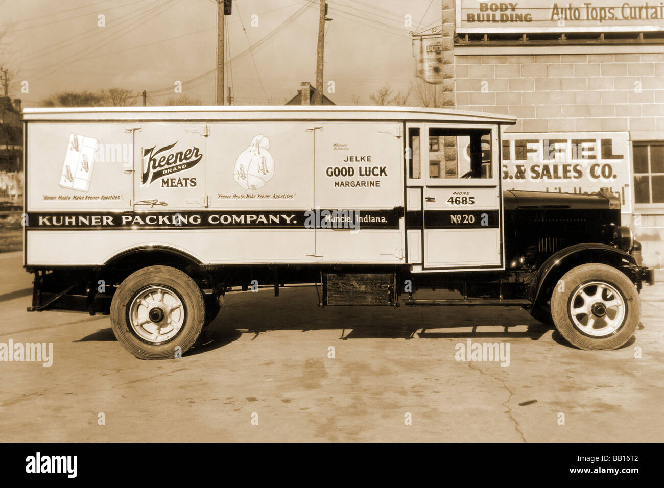 Kuhner società di imballaggio,Muncie, Indiana per la consegna del carrello più aspra salumi Foto Stock