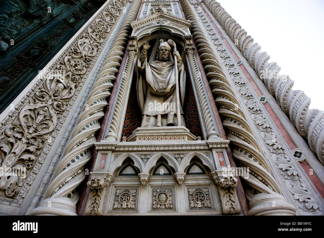 Firenze Toscana Italia la città del Rinascimento foto mostra la facciata del XIX secolo del Duomo Foto Stock