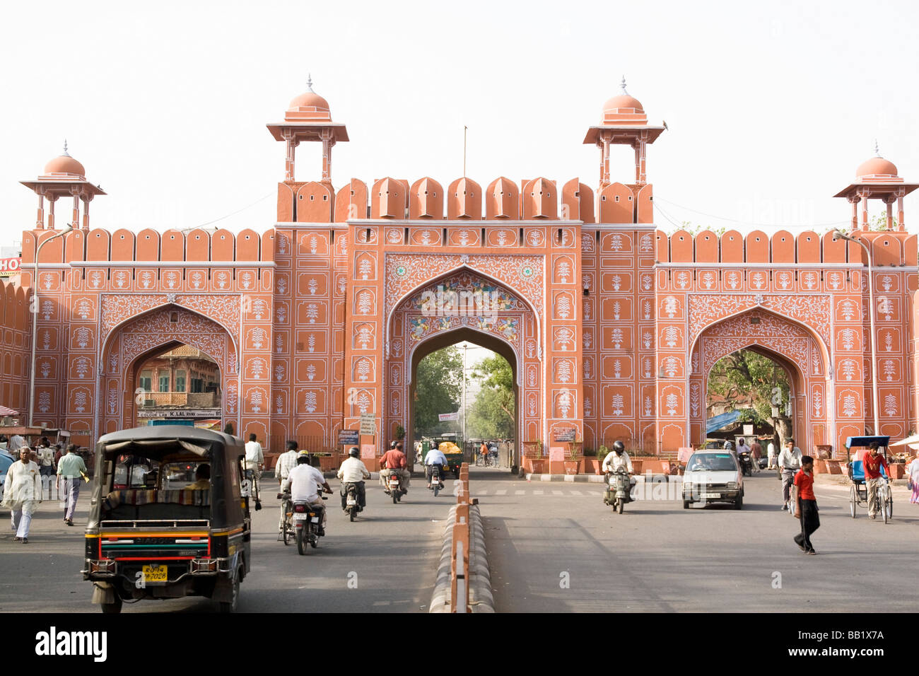 India Rajasthan Jaipur Downtown Chandpole porta d'ingresso alla città rosa Foto Stock