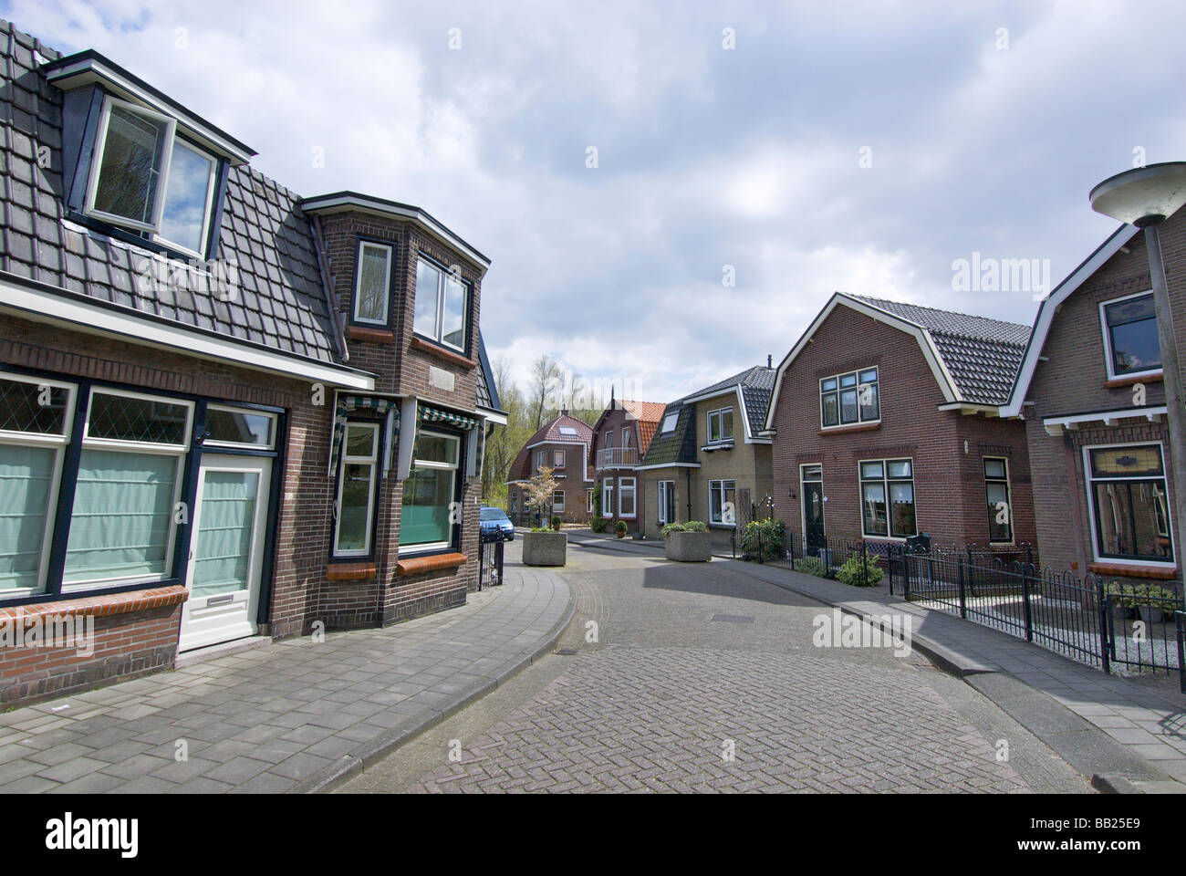Europa, Paesi Bassi, South Holland, Krimpen, tipico olandese di nuova costruzione in casa Foto Stock