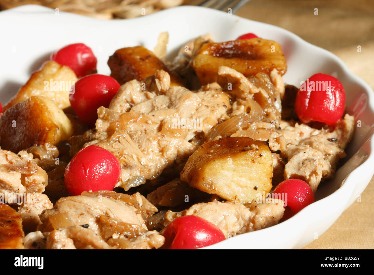 Khoresht-e Seib è uno spezzatino di carne con mele e frutta secca Foto Stock