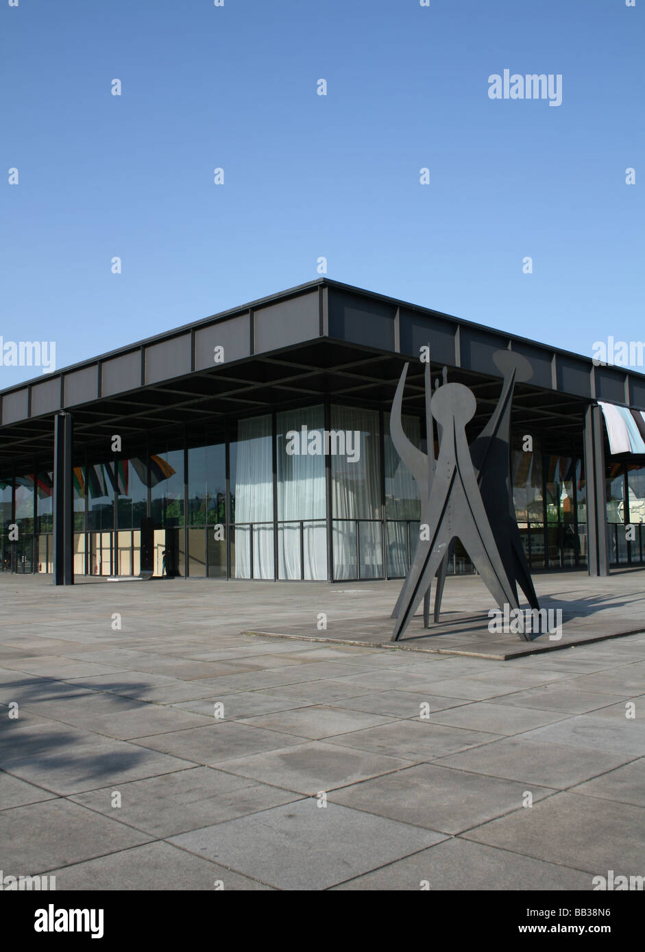 Neue Nationalgalerie nuova galleria nazionale di arte moderna Berlino Germania Maggio 2008 Foto Stock
