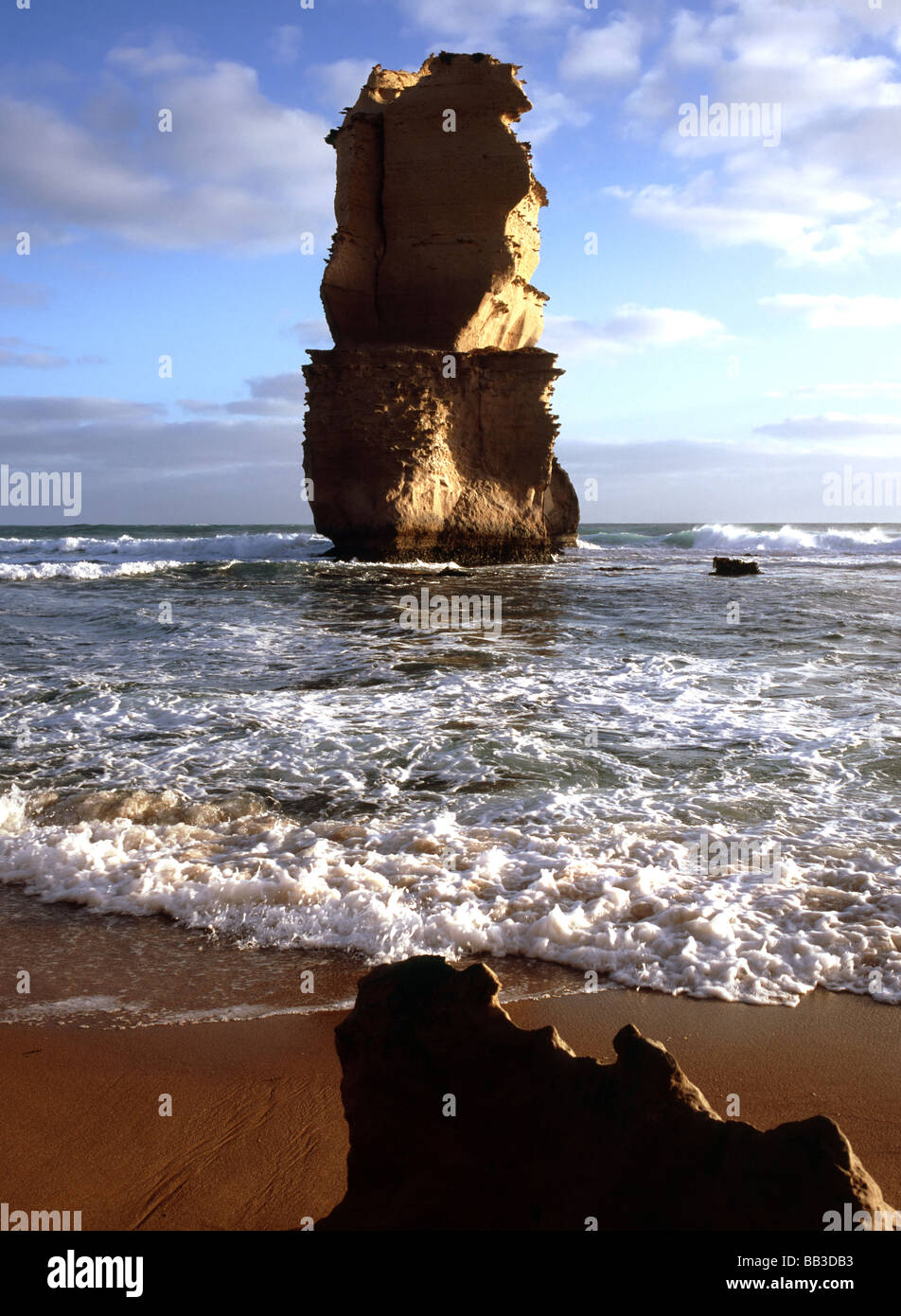 Stack di calcare a Gibsons passi la Great Ocean Road Costa Parco Nazionale di Port Campbell Victoria Australia Foto Stock