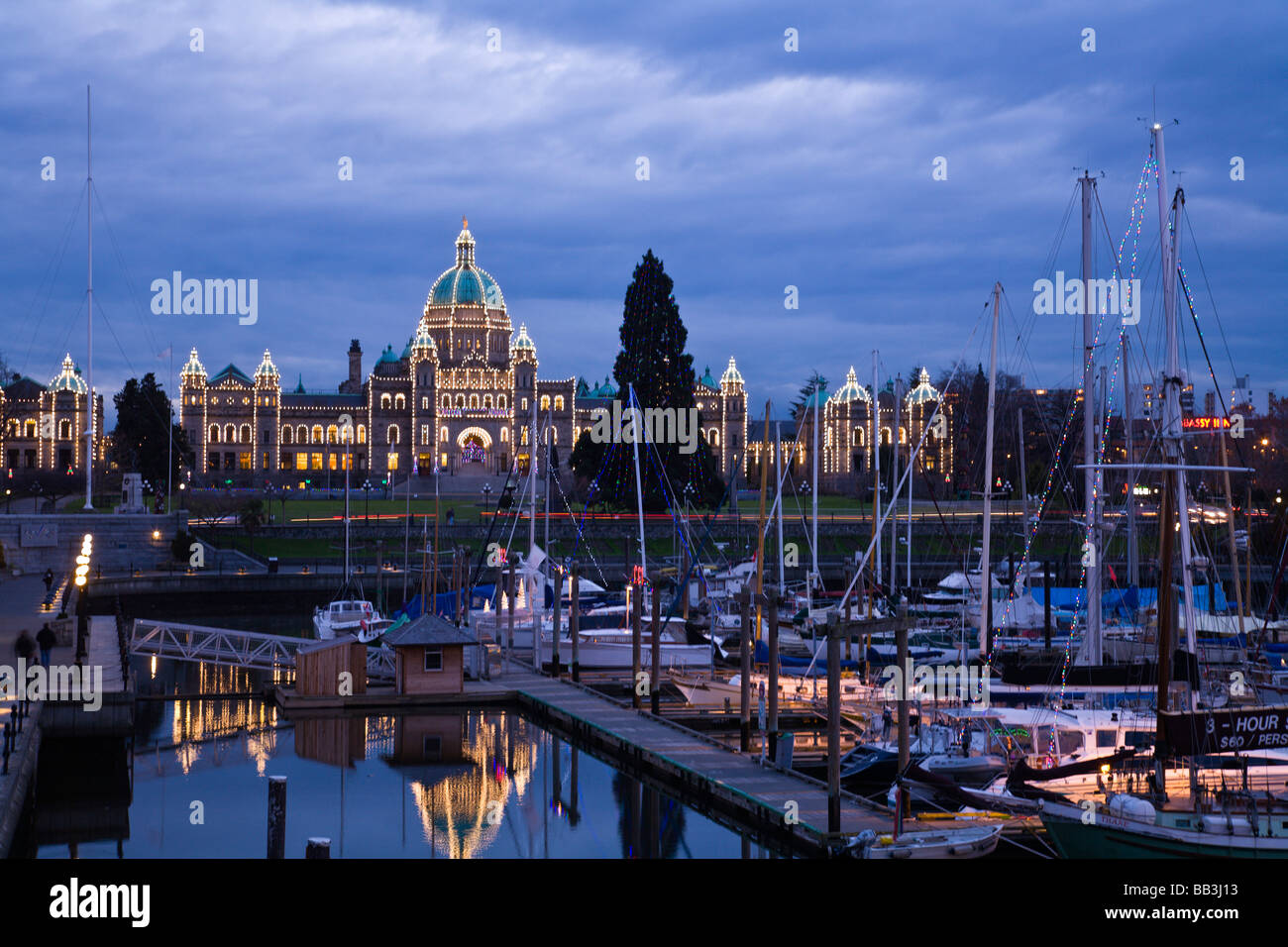 CANADA, British Columbia, Victoria. Di sera, Porto Interno. Foto Stock